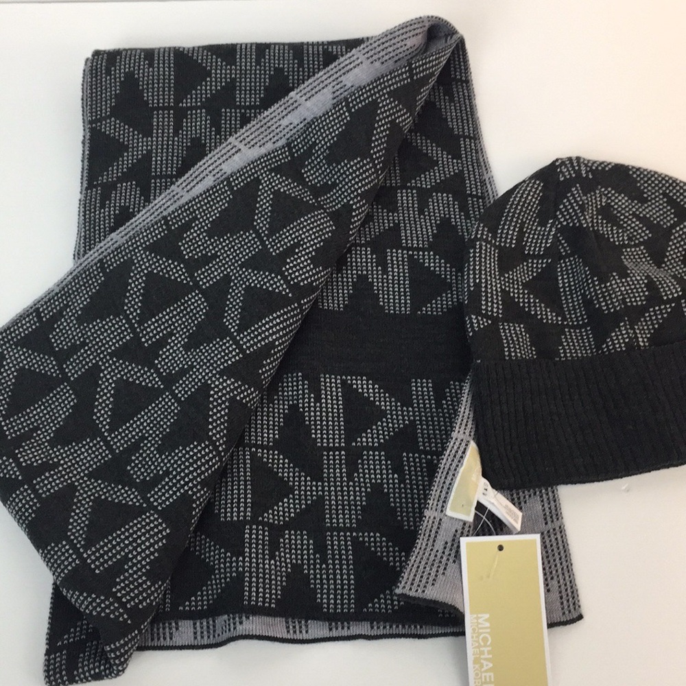Michael Kors Scarf & Beanie Hat Set - Picture 5 of 8